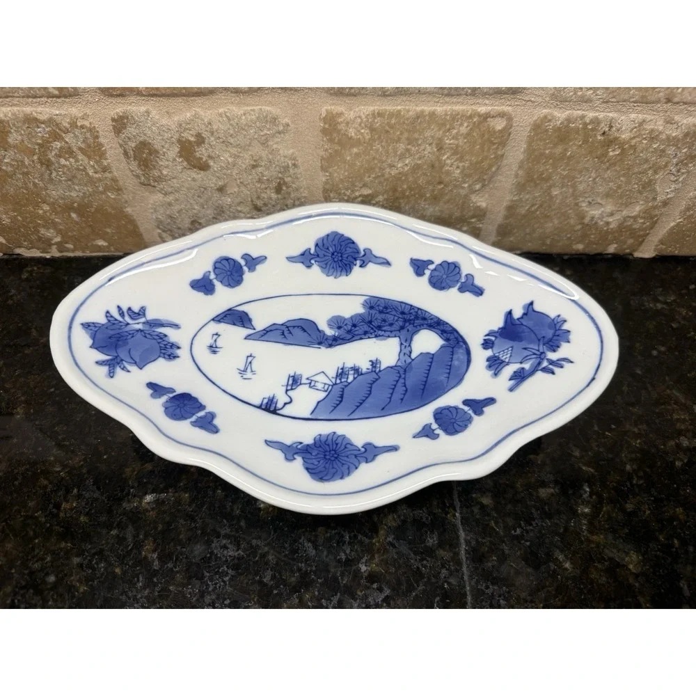 WILLIAMS SONOMA Grande‎ Cuisine Blue White Diamond Pedestal Offering Plates